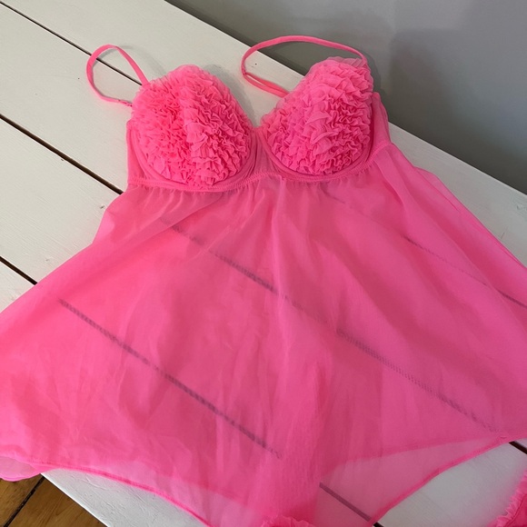 La SENZA Vibrant Pink Sheer Chemise - Picture 1 of 9